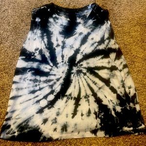 Sage collective brand tie-dye tank. Women’s size S.